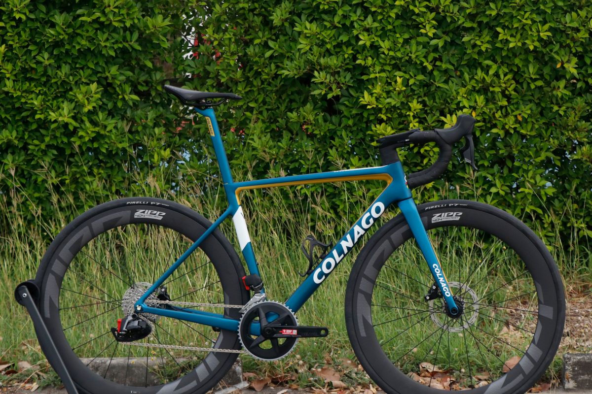 จักรยานเสือหมอบ Colnago V3 ใส่ชุดล้อจักรยาน  Zipp 404 Firecrest