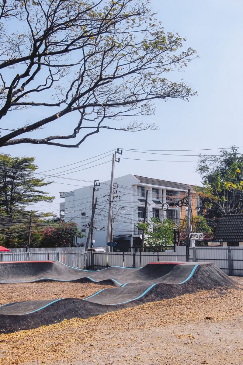 SPORT FOR LIFE สาขาพัฒนาการ 58 มีสนามปั๊มแทร็ก (PUMPTRACK)