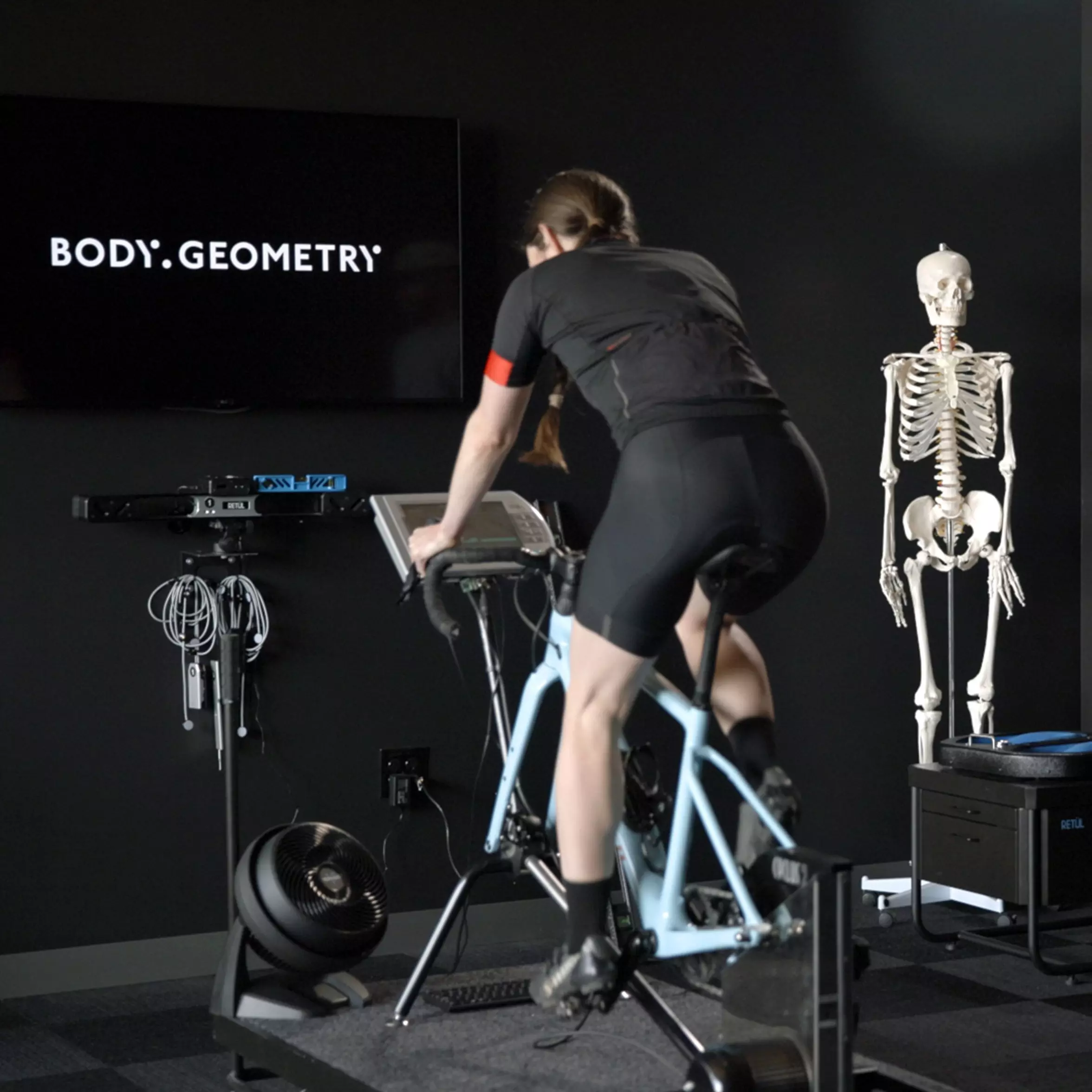 road-9287_s-workspowerevomirror_pdp_modal2_4